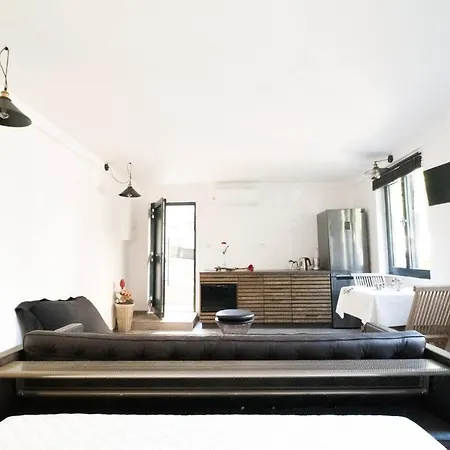 Dantes Sin-studio Seaside With Rooftop - *